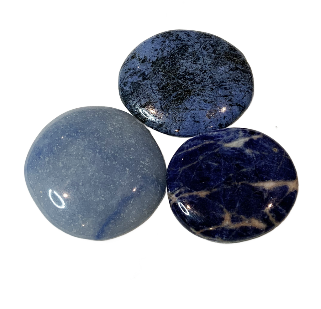 3 blaue Scheibensteine: Blauquarz, Sodalith, Dumortierit